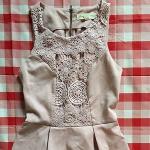 URBAN OUTFITTERS | Women Top